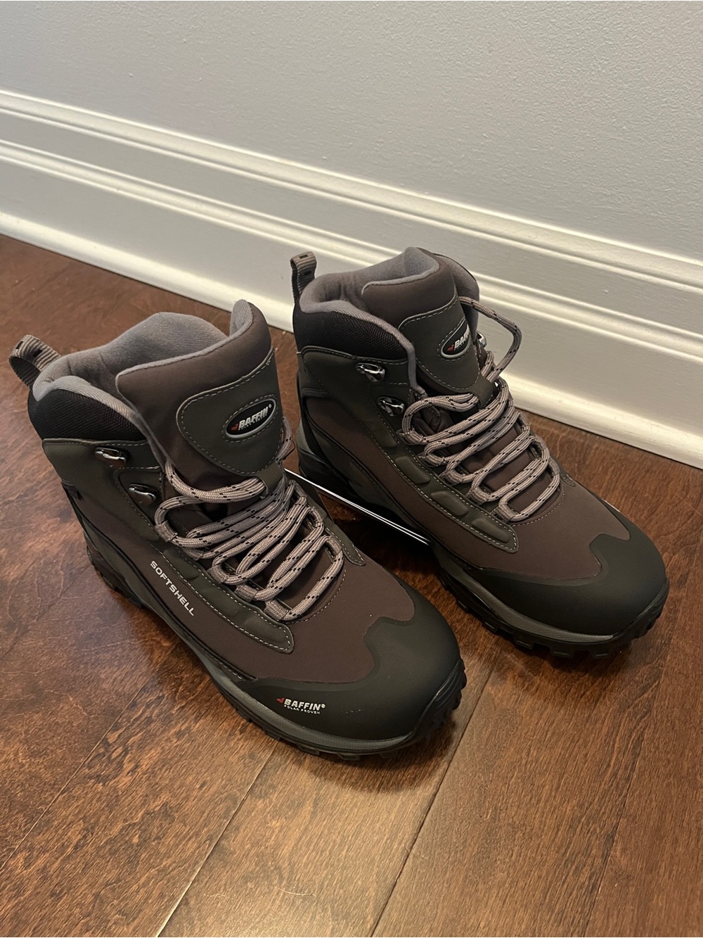 Baffin HIKE Women’s Winter Hiking Boots – Brand New